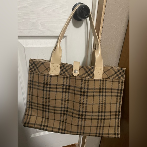 Burberry tote